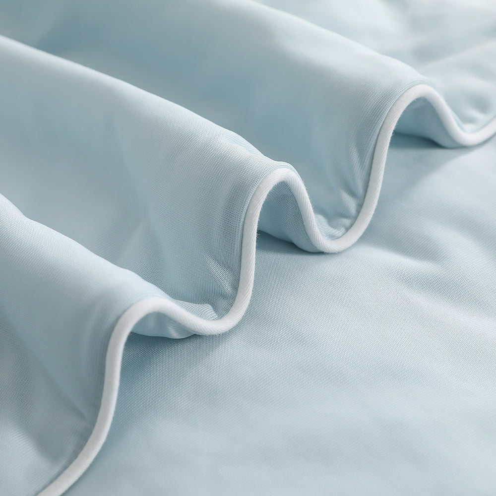 Giselle Cooling Quilt Summer Comforter Blanket Blue King